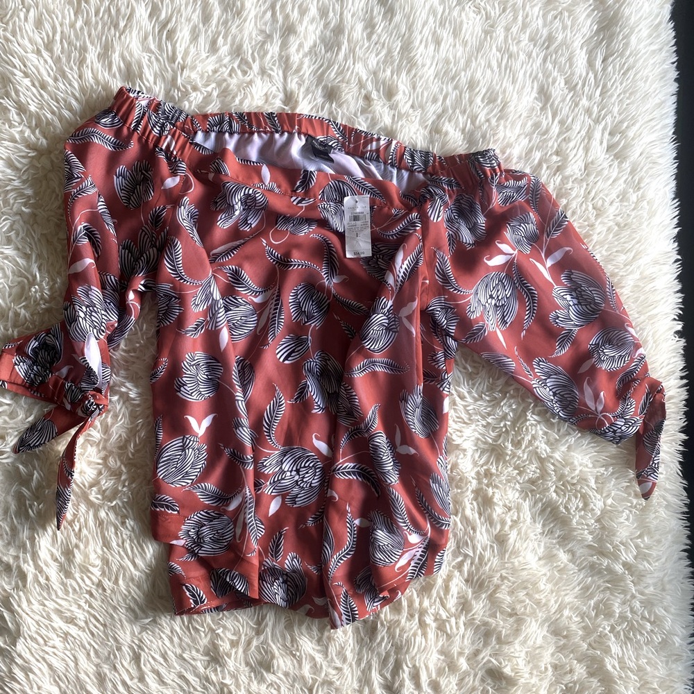 NWT- Ann Taylor off shoulder blouse